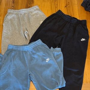Nike Kids Sweatpants 3-Pack in Blue, Black & Gray